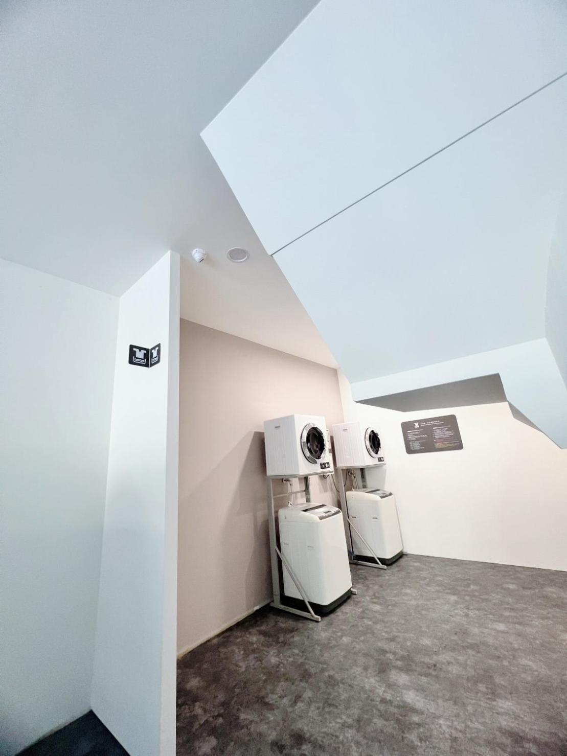 Kiwi Express Hotel - Zhongqing Taichung Dış mekan fotoğraf